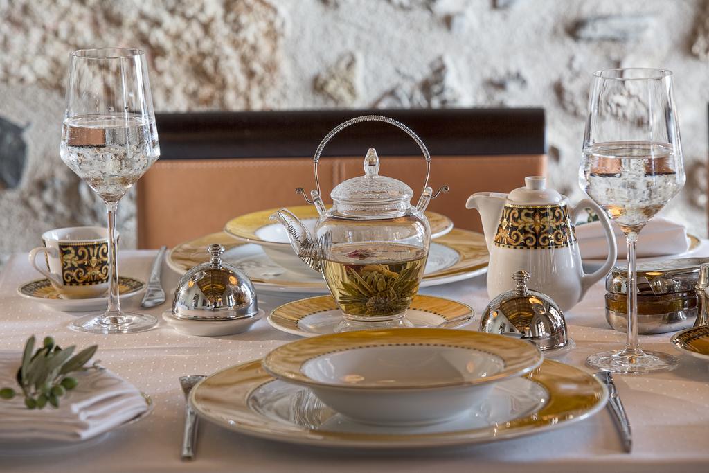 Moni Emvasis Luxury Suites Monemvasía Buitenkant foto
